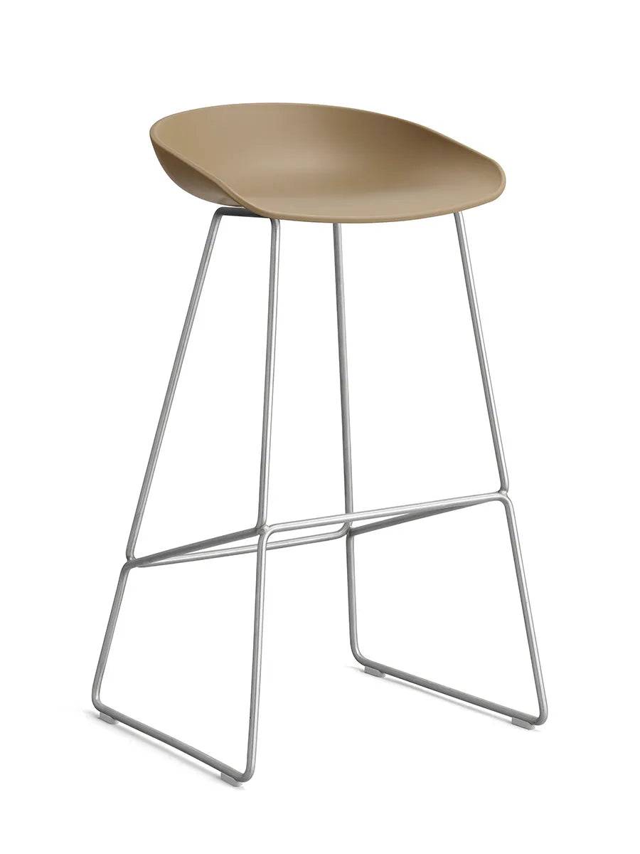 About a Stool AAS38 fra Hay Høj - B 50 x D 48 x H 75-86 cm / Clay / Rustfrit stål - Jacobsen Plus