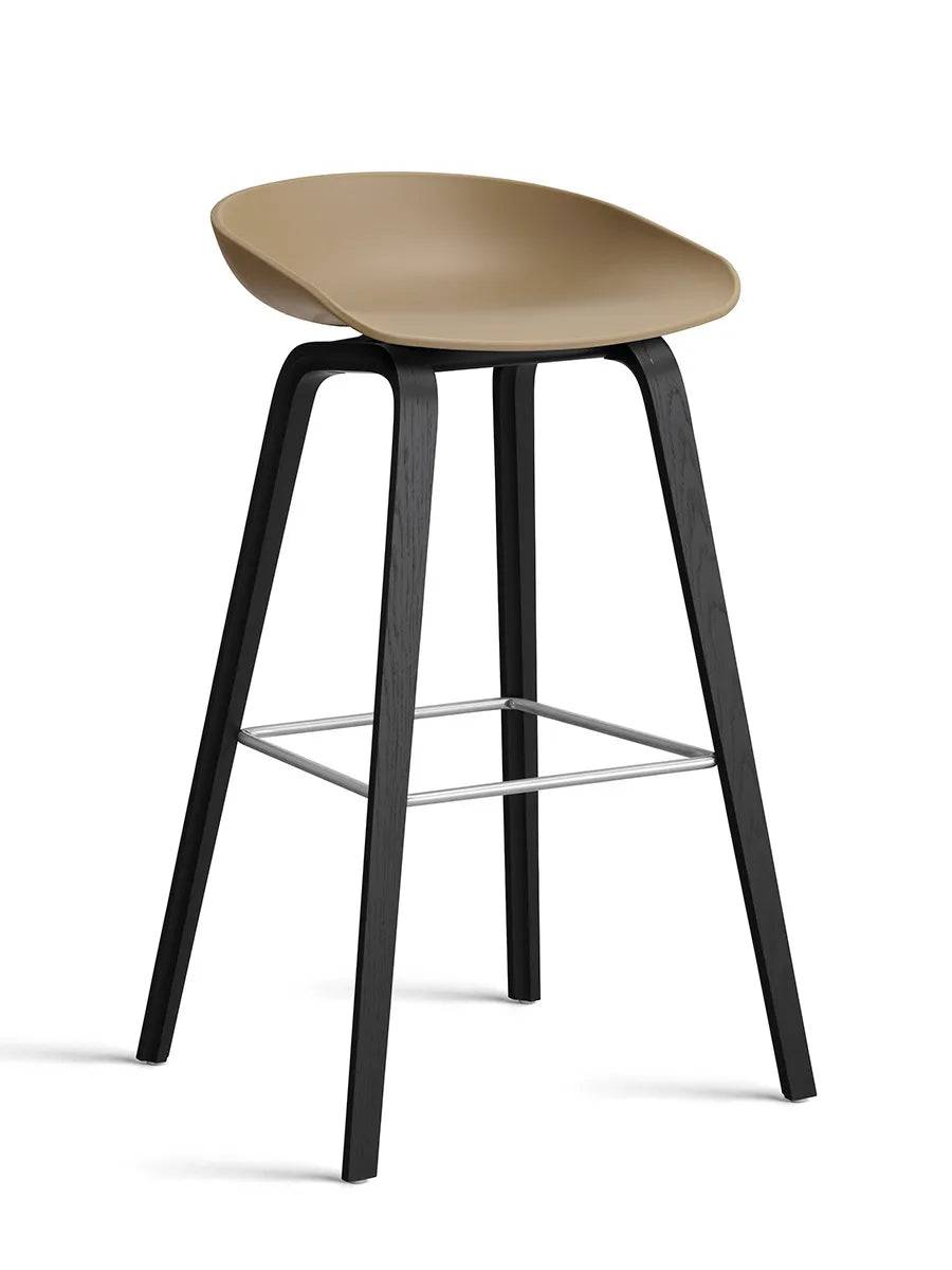 About a Stool AAS32 fra Hay Høj - B 50 x D 46 x H 74-85 cm / Clay / Sortbejdset eg - Jacobsen Plus