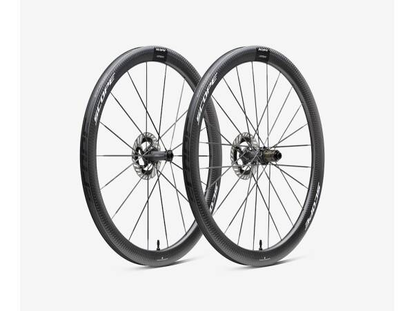 Scope Artech 4 disc hjulsæt 700c 45mm XDR body black decals carbon