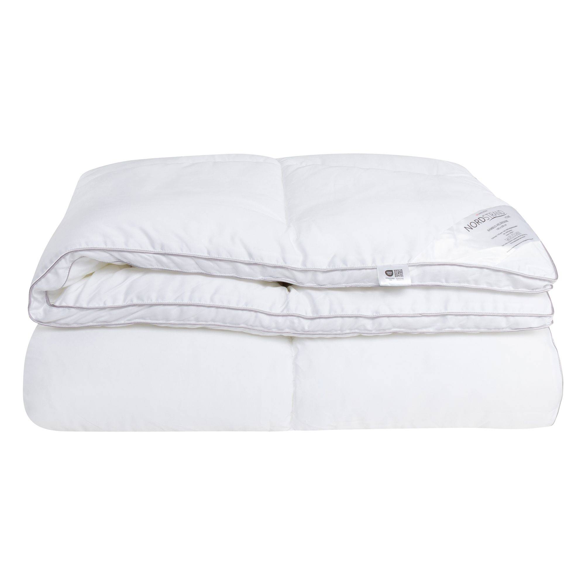 Bambus helårs dyne - Ekstra blød bambus og dunfiber - Allergivenlig - 140x220 cm - Nordstrand Home