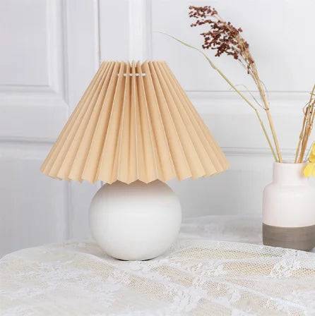 Tidlös Lumiere Vintage Bordslampa - Klassisk Design för Varje Rum - Vit och Brun