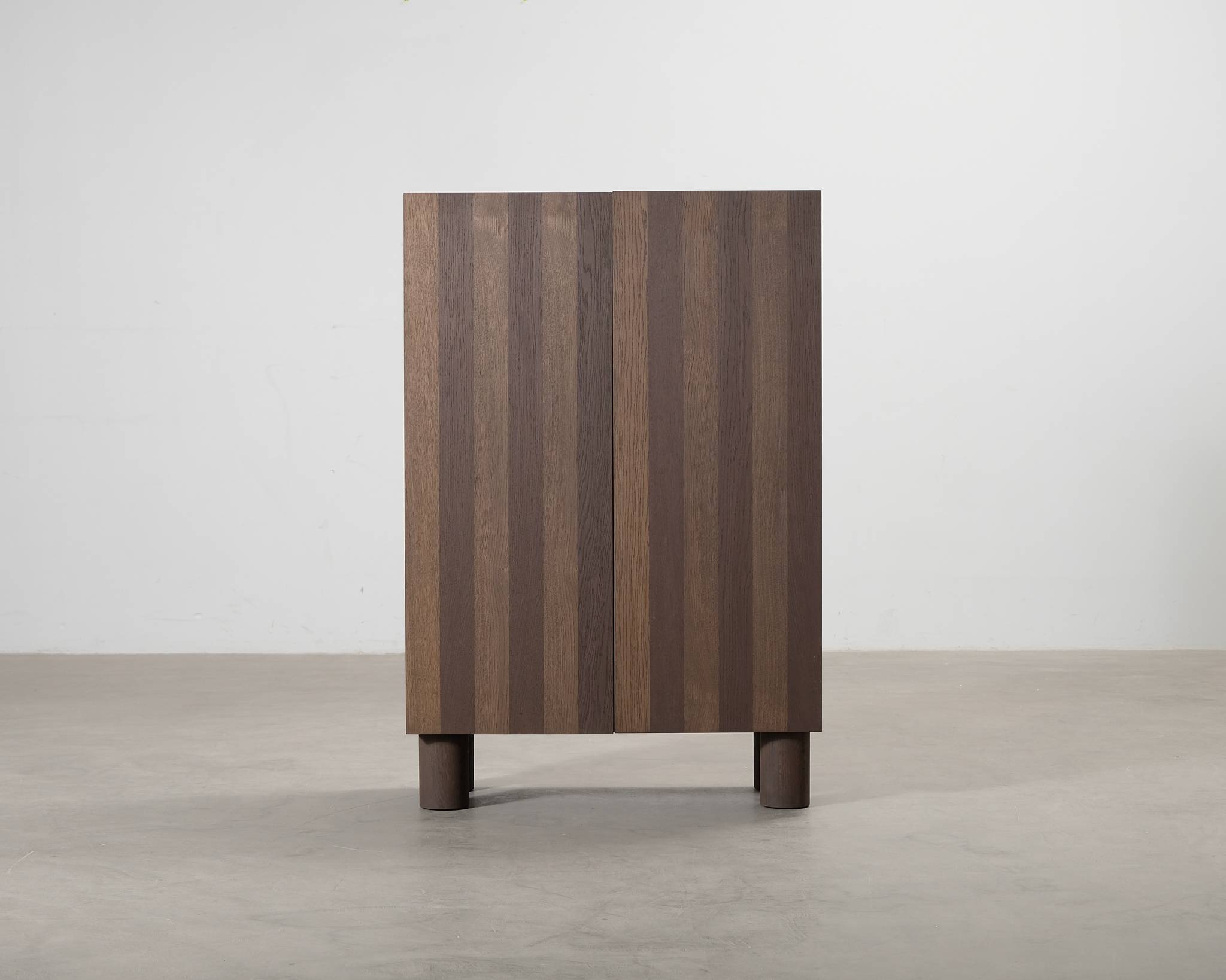 Ferm Living Post skåp rökt ek