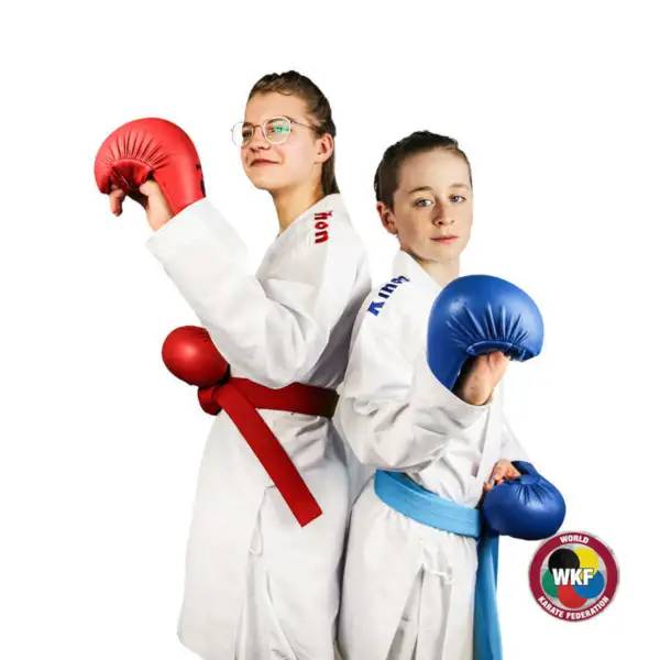 KIHON KUMITE Premier League Karate gi Rød/Blå sæt - 4 oz. - WKF-approved