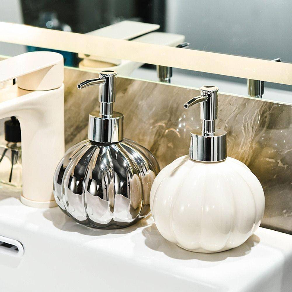 Tillbehör Vätsketvåldispenser Pumpflaska i pumpaform Minimalism Skumdoserare Tvättstuga vit