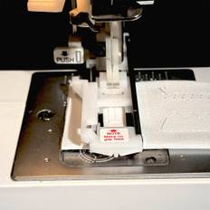 Knapphålsfot Husqvarna Emerald 183/203