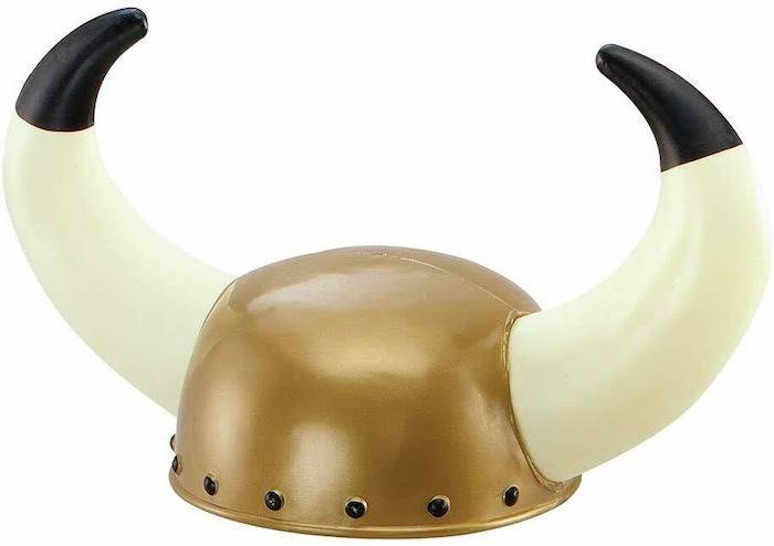 Vikingahjälm med horn
