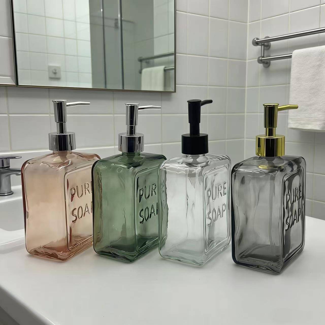 18 oz Fyrkantig Glas Tvåldispenser med Pump - Transparent Badrums- och Schampooflaska