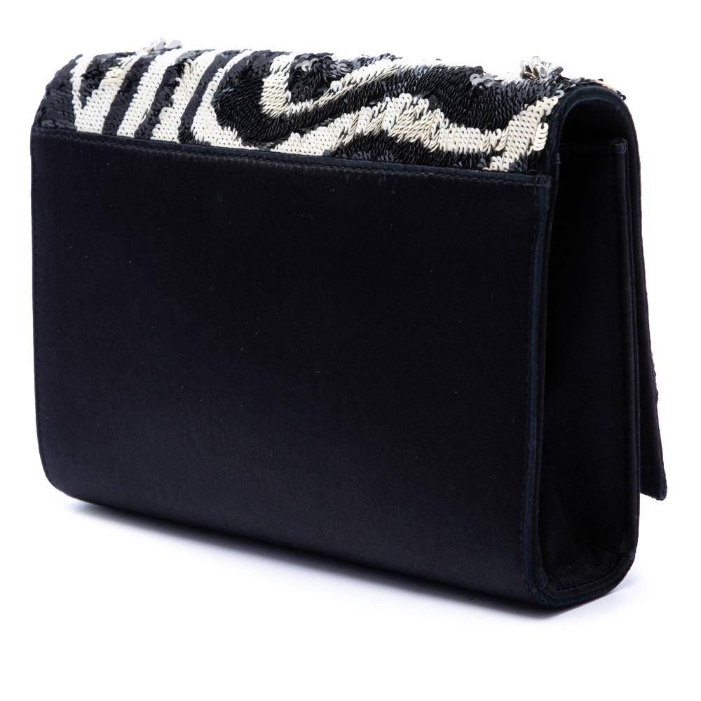 Yves Saint Laurent Vintage Yves Saint Laurent Crossbody Bag L 14cm x W 20cm x D 4.50cm - Crossbody Tasker Satin hos Magasin.