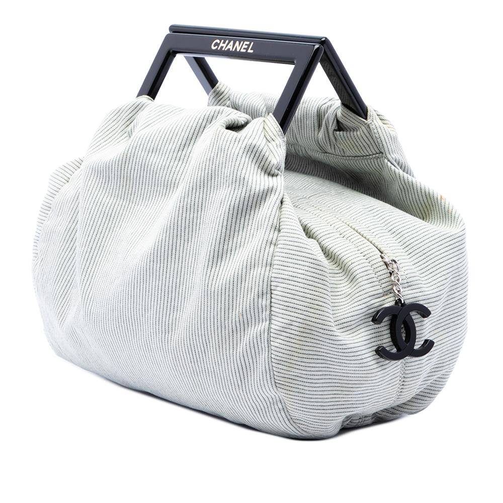 Chanel Vintage Chanel Handbag L 25cm x W 30cm x D 20cm - Håndtasker hos Magasin.