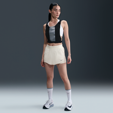Nike Swift Dri-FIT 2-i-1-løbeshorts med mellemhøj talje til kvinder - hvid - XS (EU 32-34)