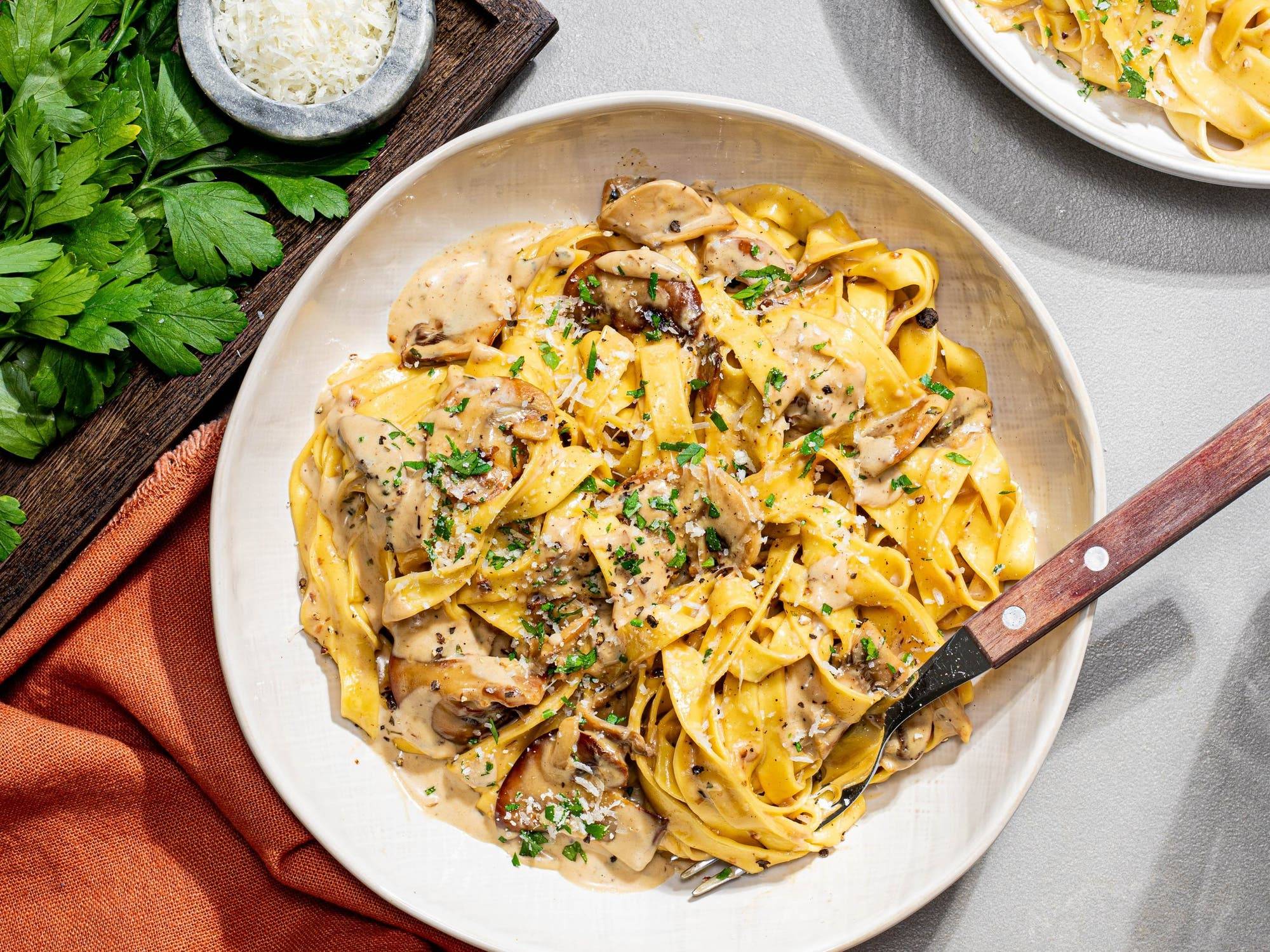 Krämig pasta med svamp