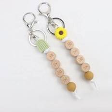 Handmade For Women Bag Accessories Disay Flower Rainbow Silicone Beaded Keychain