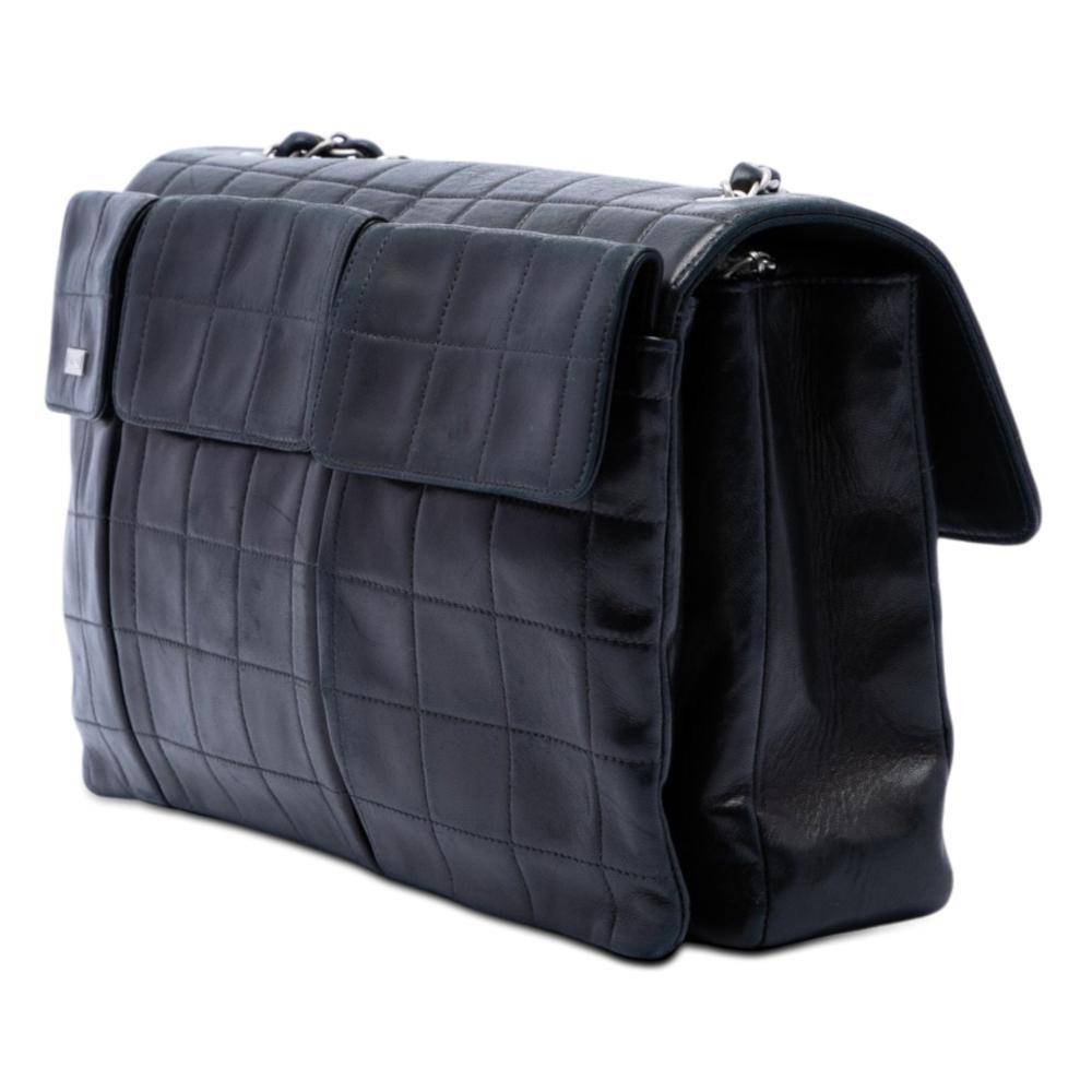 Chanel Vintage Chanel Chocolate Bar L 21cm x W 31cm x D 8cm - Skuldertasker hos Magasin.