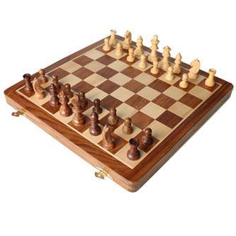 Skak - rejsesæt i træ (12.7cmx25.4cm)