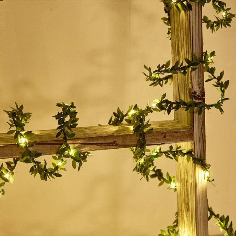 Eukalyptus LED Lyskæde 10 Meter med Små Blade