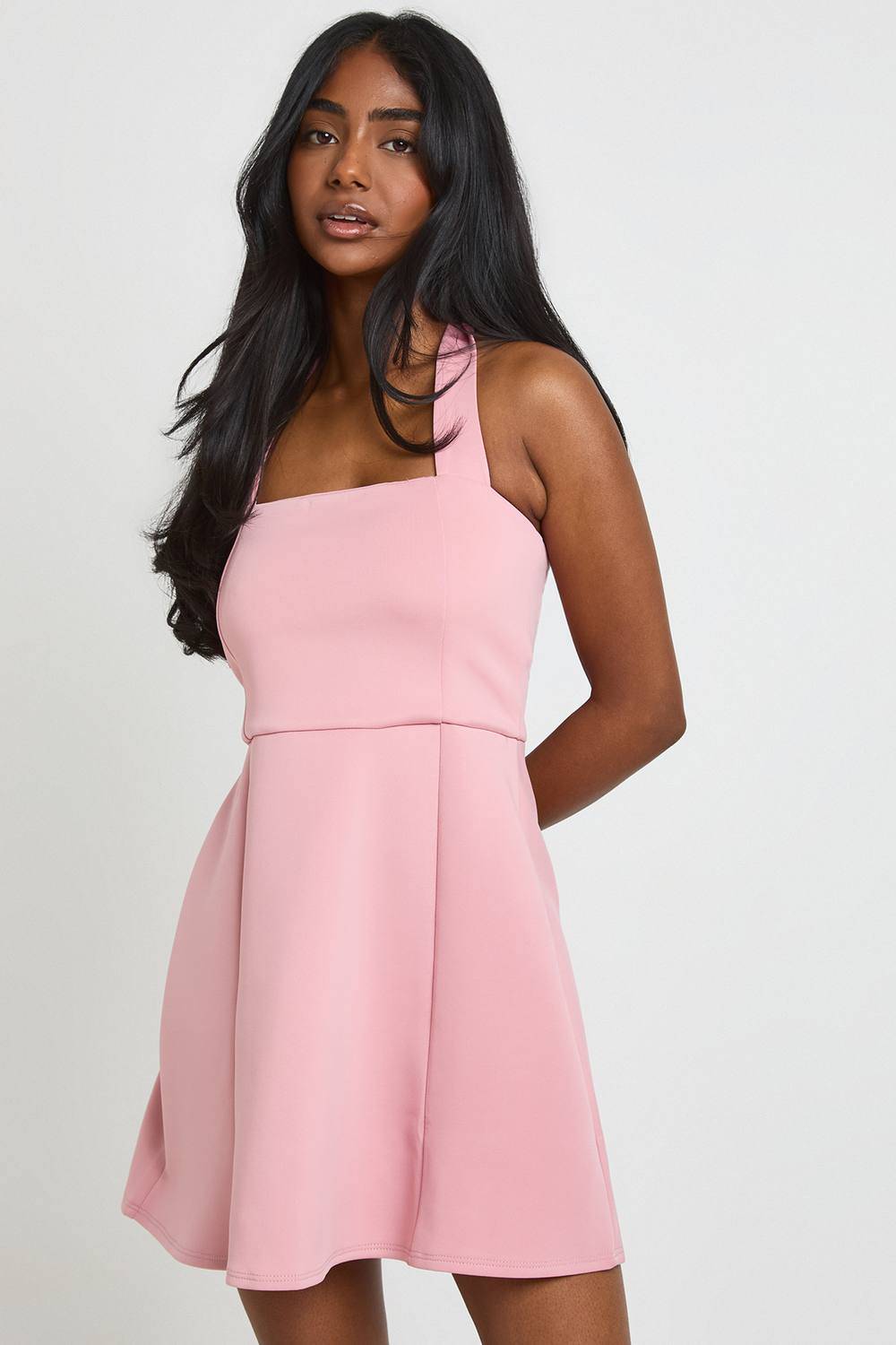boohoo Dam Square Halter Neck Skater Dress | Pastel Pink | Storlek 40