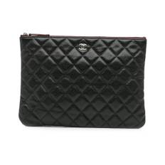 Chanel Vintage, Pre-owned, Dame, Sort, ONE SIZE, Læder, Brugt Elegant Quiltet Læder Clutch med Top Lynlås Lukning