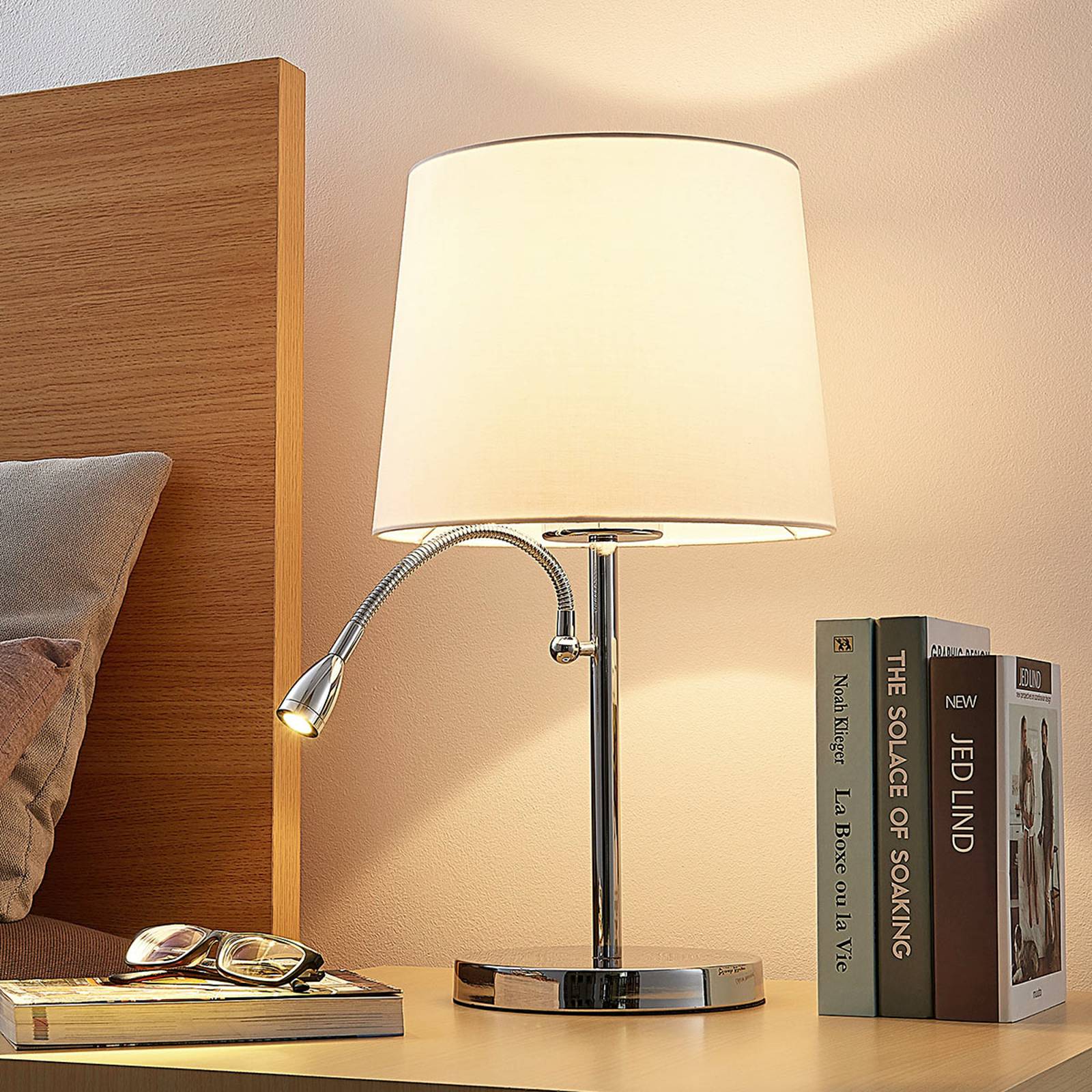 Bordslampa Benjiro Lindby, Vitt / opal, Vardagsrum / matsal, Textil / tyger / siden, Modern, Bordslampa