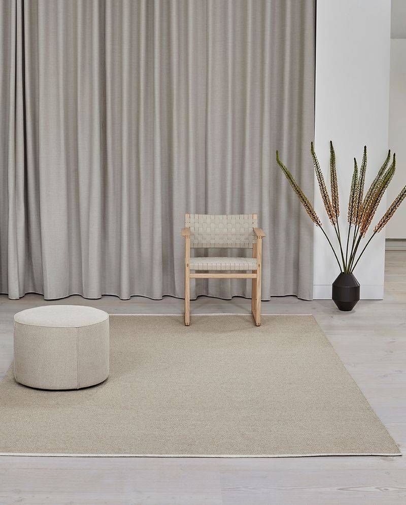 Escape Kelim gulvtæppe | Massimo Light Beige 300 x 400 cm.