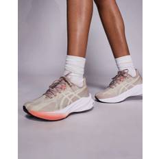 Asics - Dynablast 5 - Gråbrune og hvide løbesneakers - 42