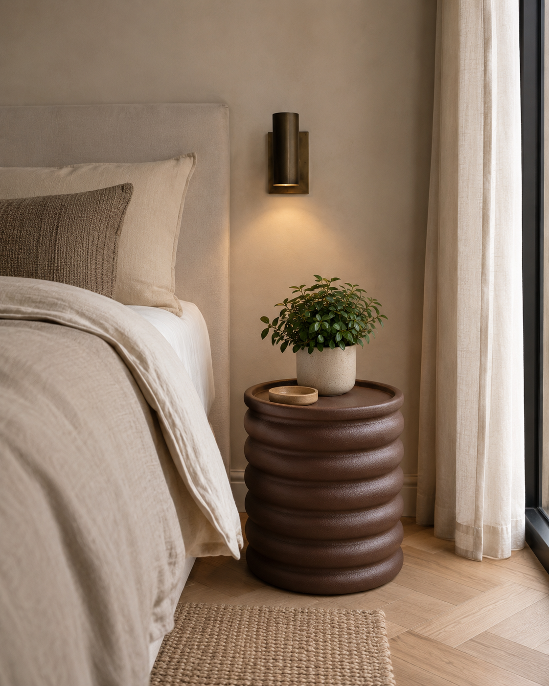 Cloudy sidebord med opbevaring | Brun |.