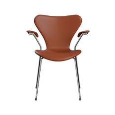 3207 stol m/armlæn, fuldpolstret Soft læder cognac/krom stel af Arne Jacobsen