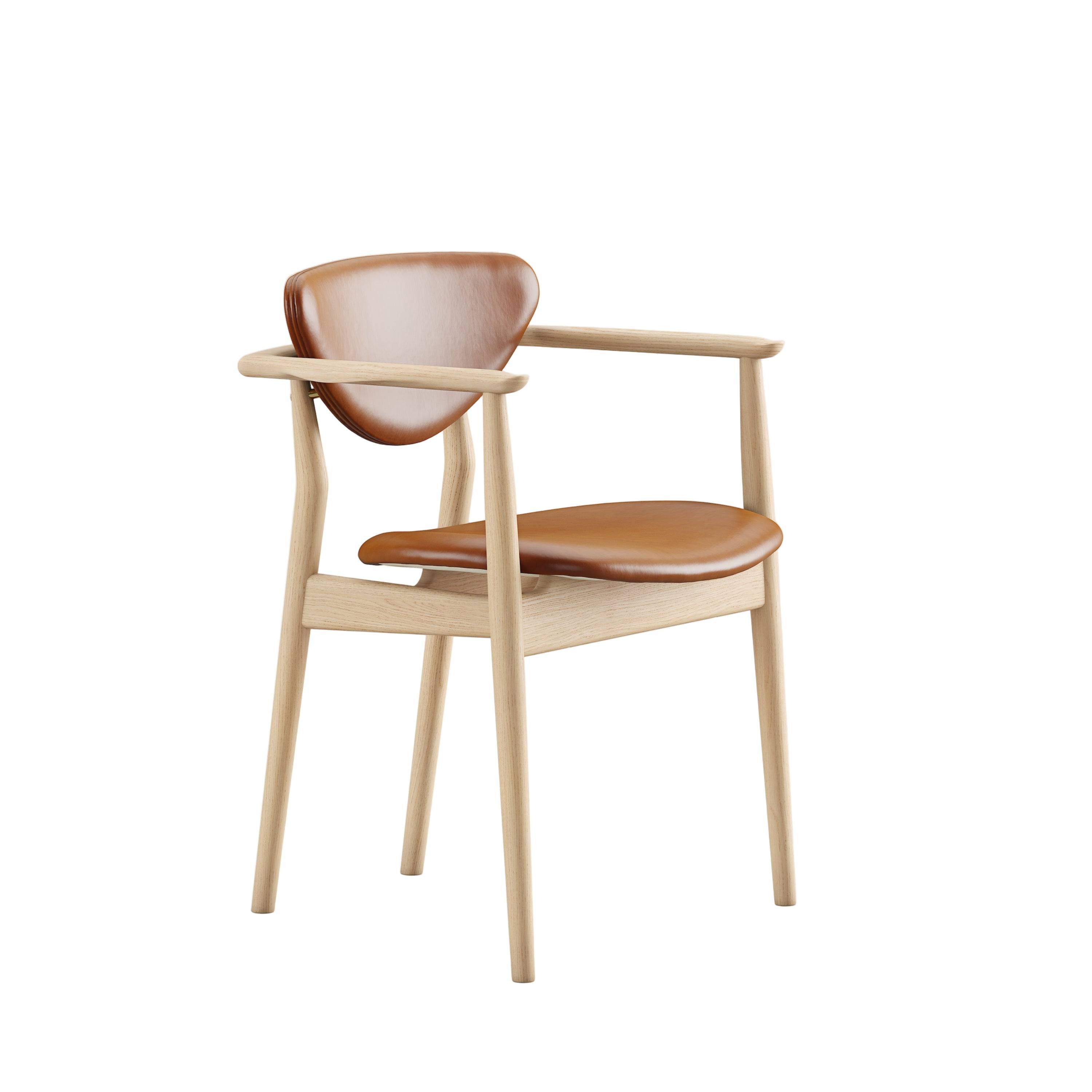 109 Armchair, eg klar olie af Finn Juhl Elegance læder (valnød) - Jacobsen Plus