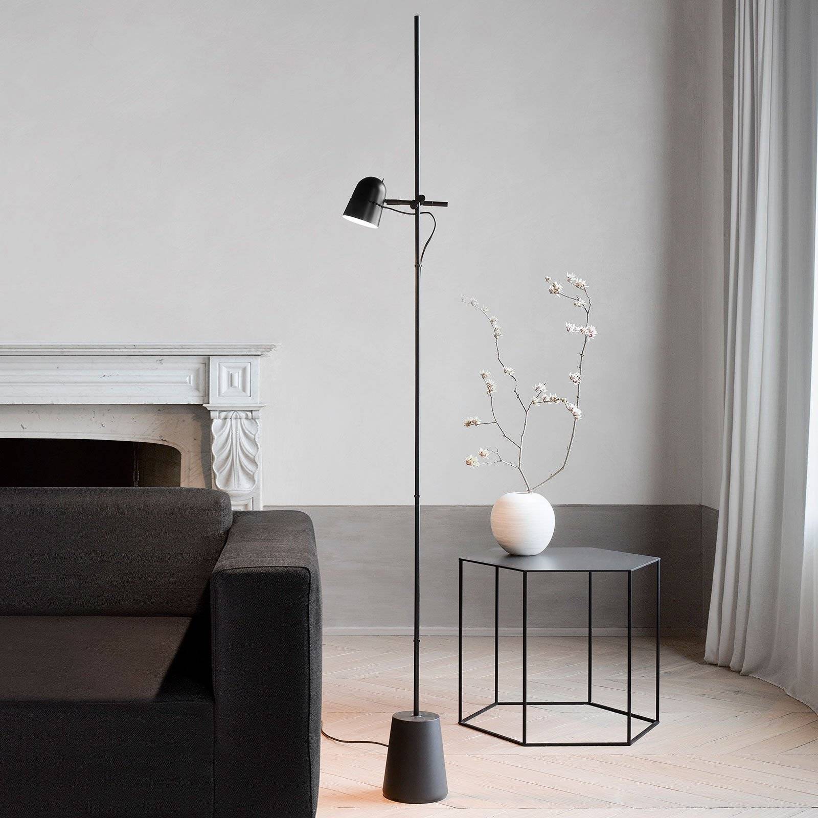 Gulvlampe Luceplan, Counterbalance, dæmpbar, Sort, Stue, Metal