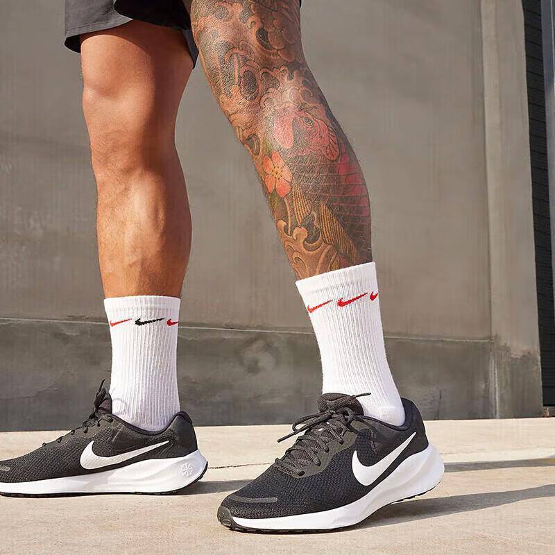 NIKE Löparskor för Herr REVOLUTION 7 Sneakers, Vår och Höst Stil FB2207-001 cm vit/svart