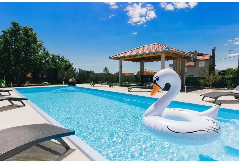 Glasfiberpool Jamaika 11,25m x 3,75m x 1,50m