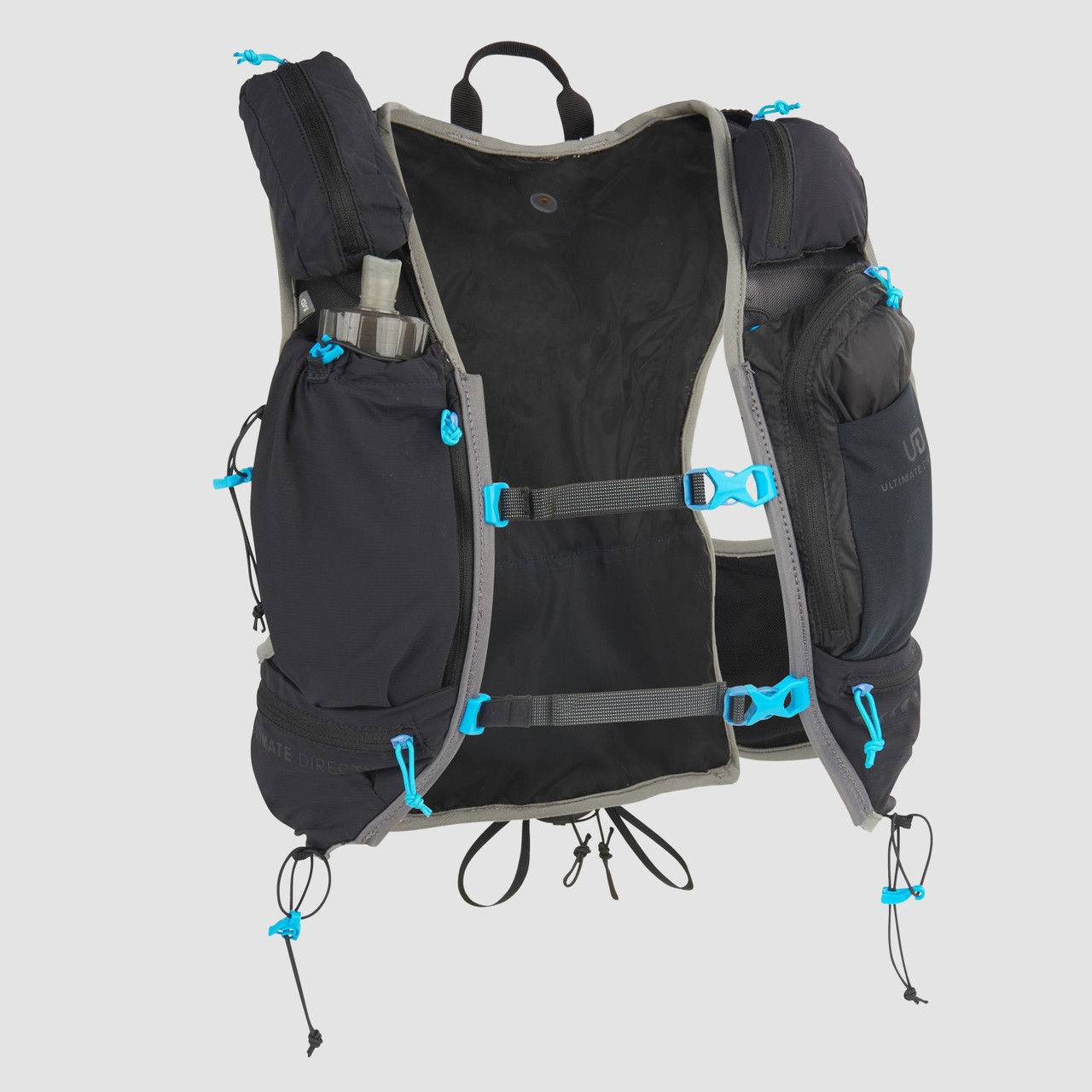 Ultimate Direction Adventure Vest 6 Onyx - 17L Löparväst inkl flaska - Svart (L)