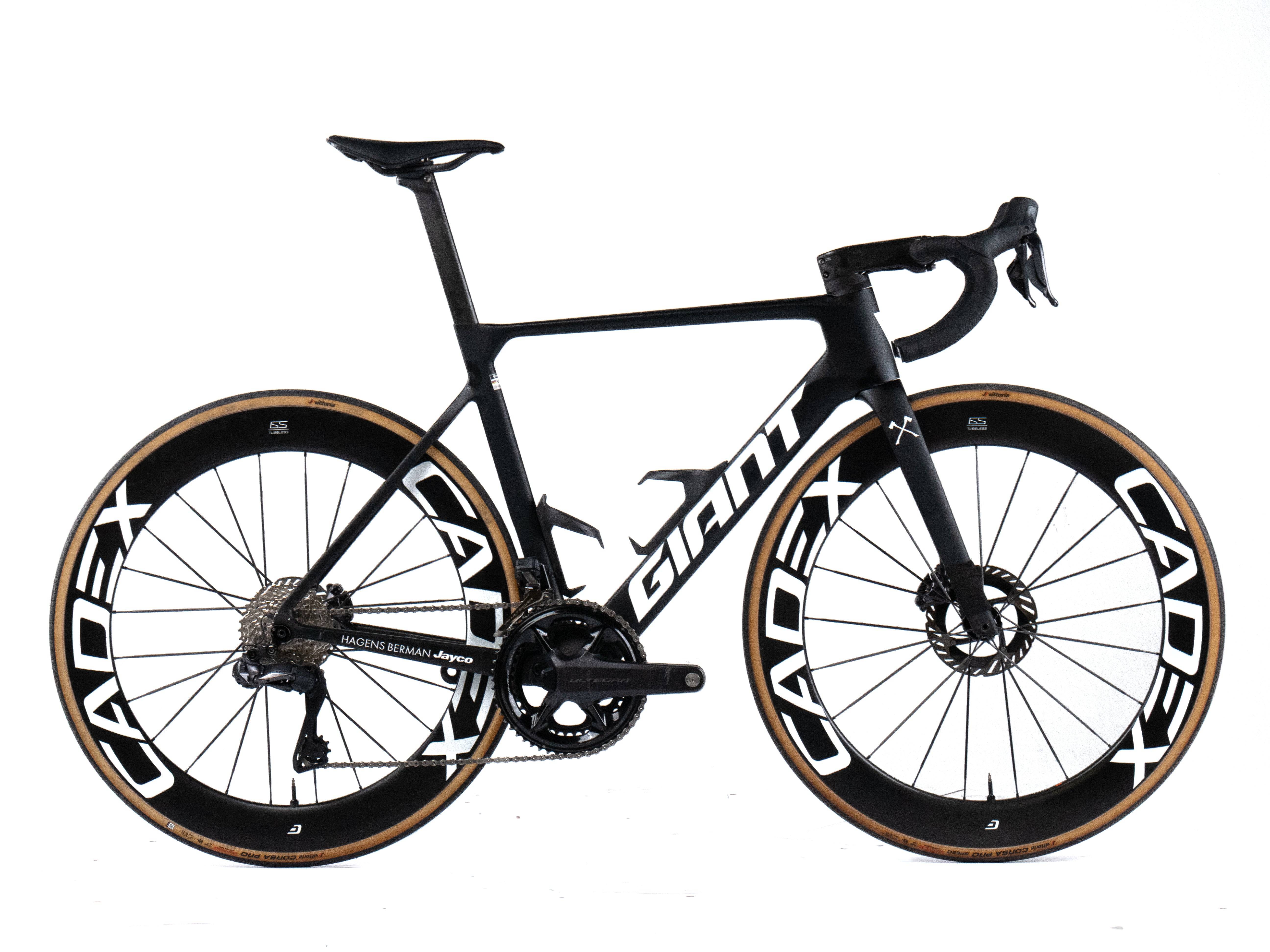 Giant Propel Advanced Pro 2024 H. McKenzie size M Team Hagens Berman Jayco Shimano Ultegra DI2 2x12sp - Bikeroom / m / team hagens berman jayco (m)
