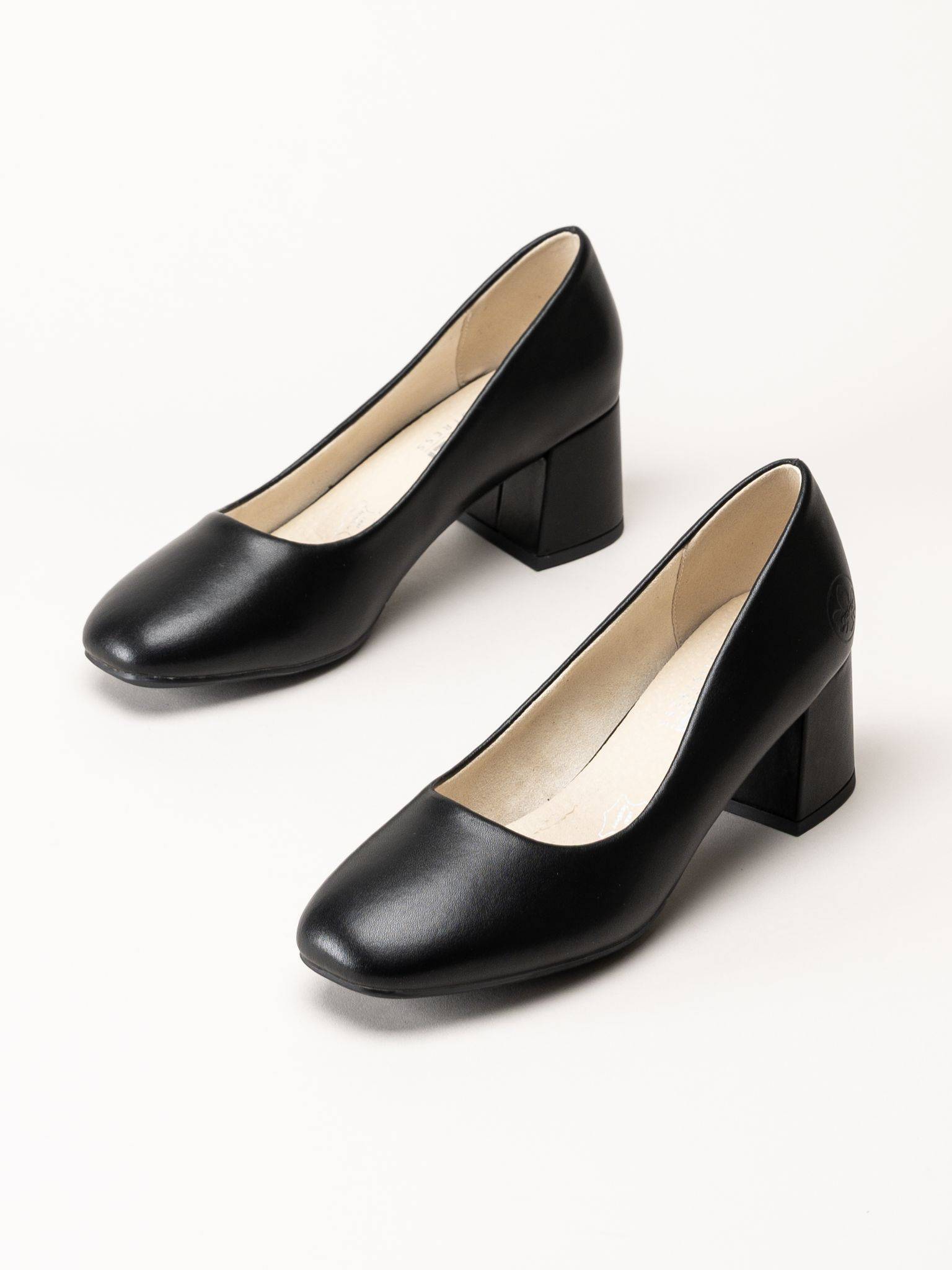 Rieker - Svarta skinnpumps storlek 41 (41)