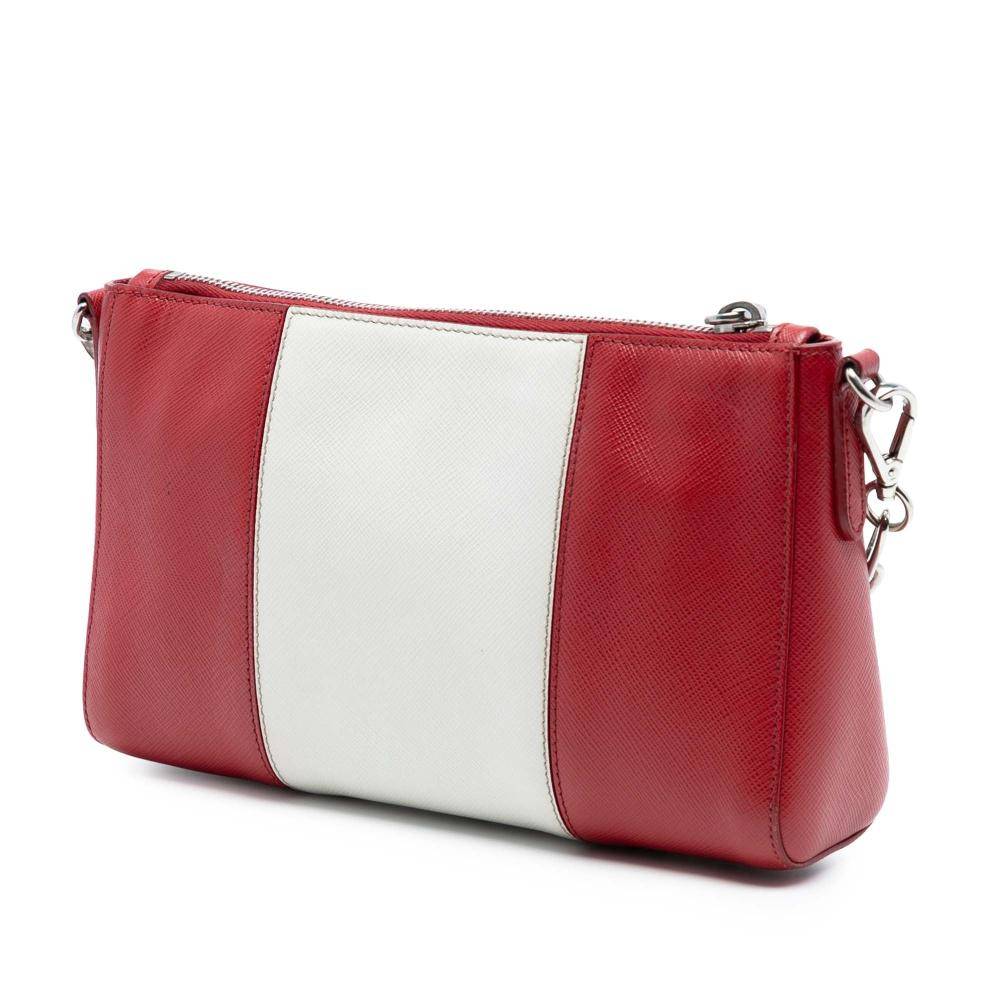Prada Vintage Prada Crossbody Bag L 13.50cm x W 22.50cm x D 6cm - Crossbody Tasker hos Magasin.