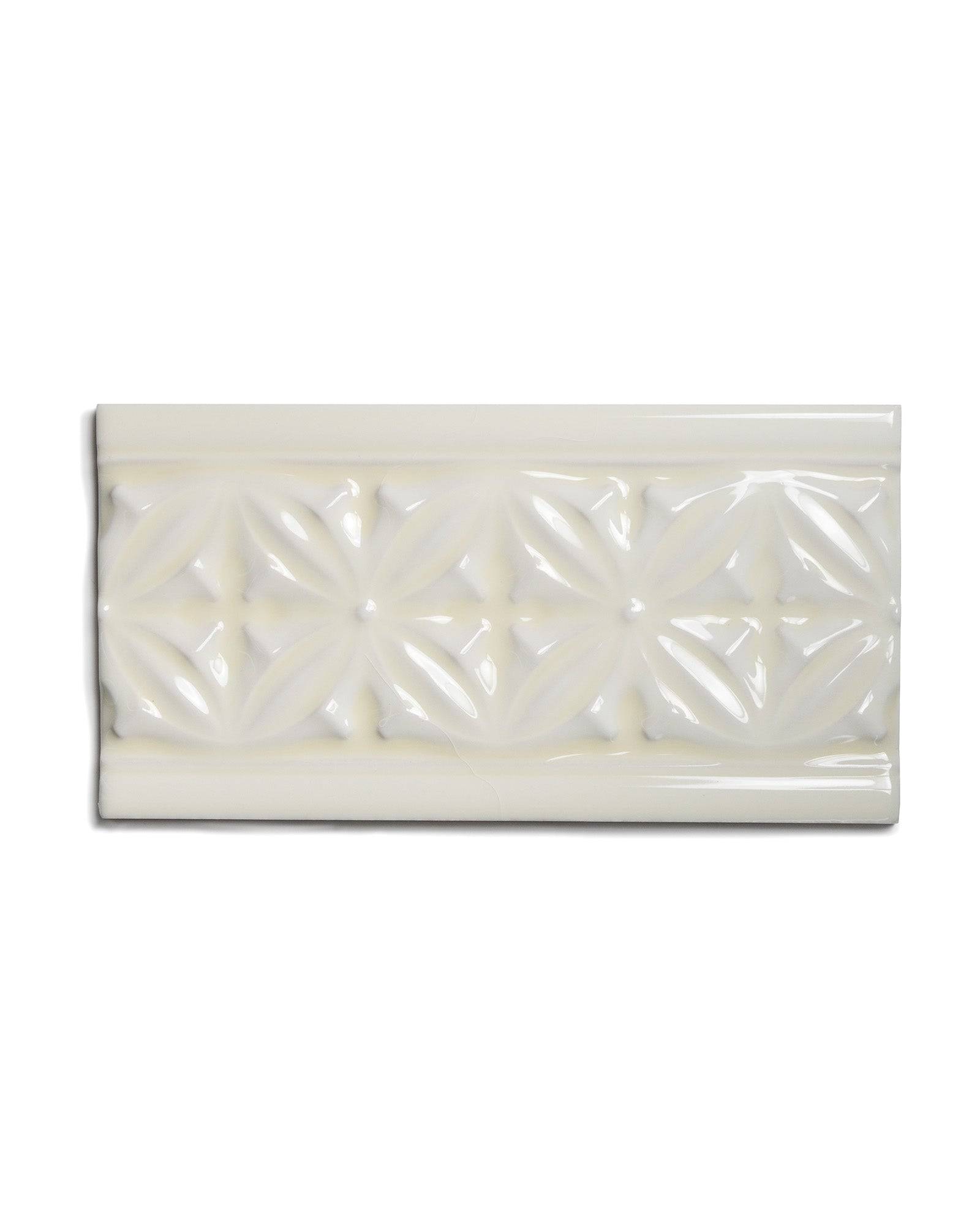 Kakel York - Dekorlist relief 10 x 19,8 cm mandel