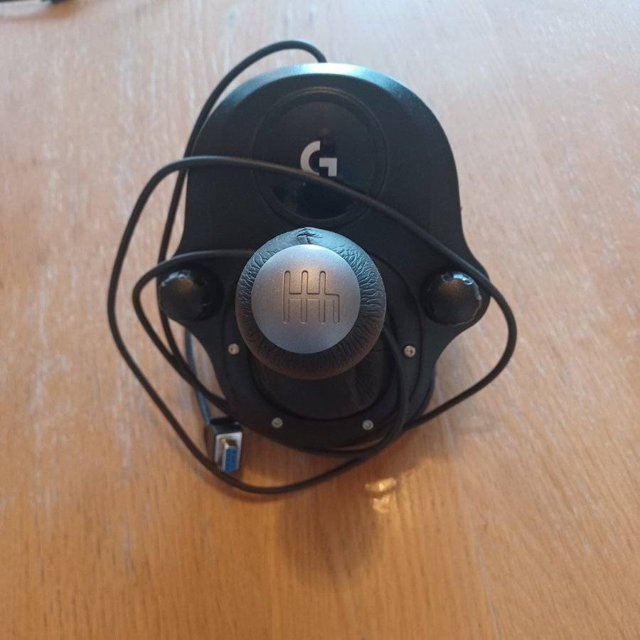 Logitech G920 ratt, pedaler och växelspak