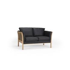 Kragelund Aya K 129 sofa (2 pers. sofa - L142 x D80 x H84 cm, Stofgruppe 1, Hvidolieret eg stel, Venstre vip armlæn (+30 cm))
