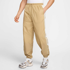 Nike Men's Woven Joggers Club Sportswear Parachute Beige/Sail/Light Khaki/Sail - 2XL