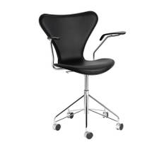 Fritz Hansen - Sjuan 3217 Framsidesklädd Läder Essential Black - Skrivebordsstole - Arne Jacobsen - Sort