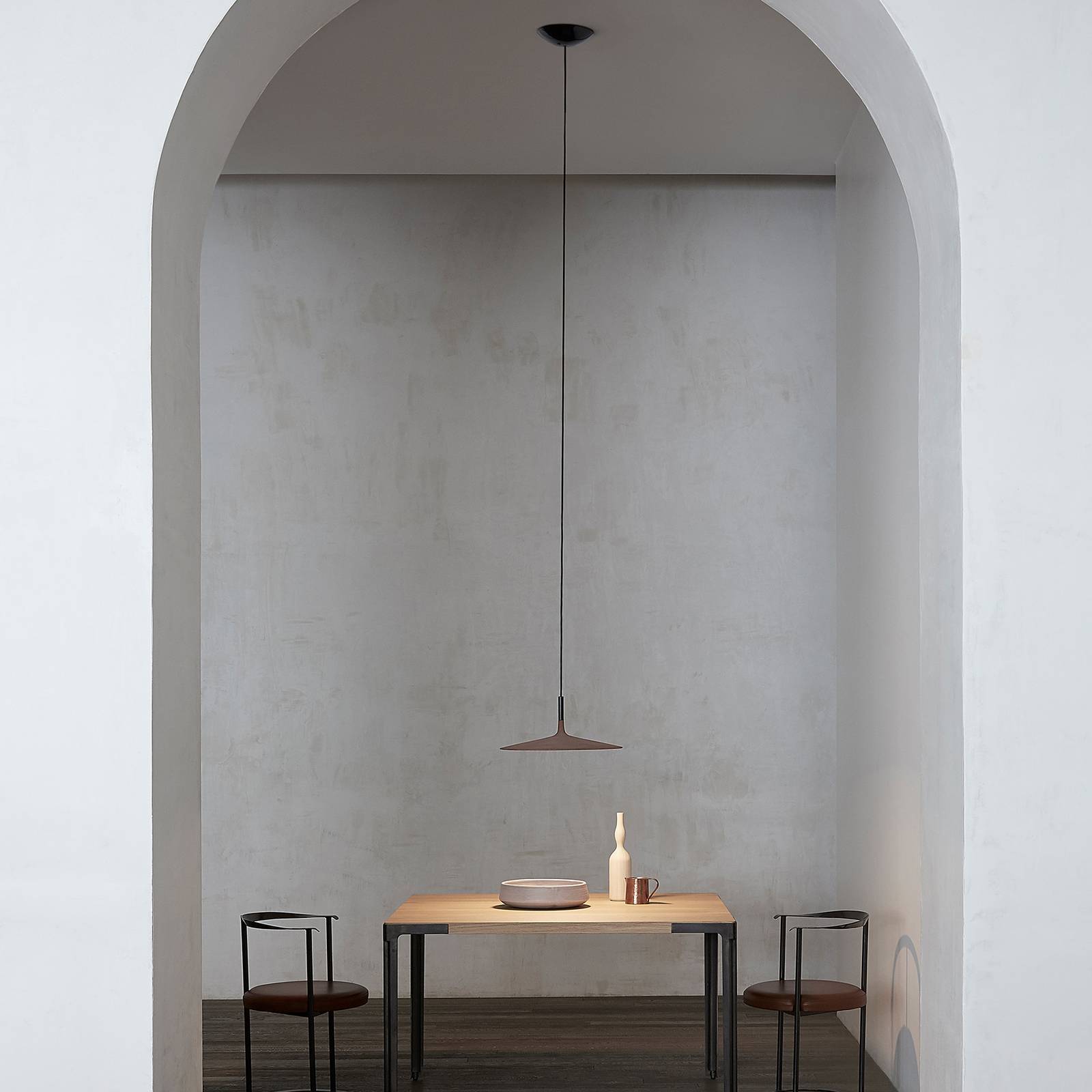 Foscarini Smart hængelampe Aplomb, dæmpbar, Brun/rust, Køkken, Beton, Design