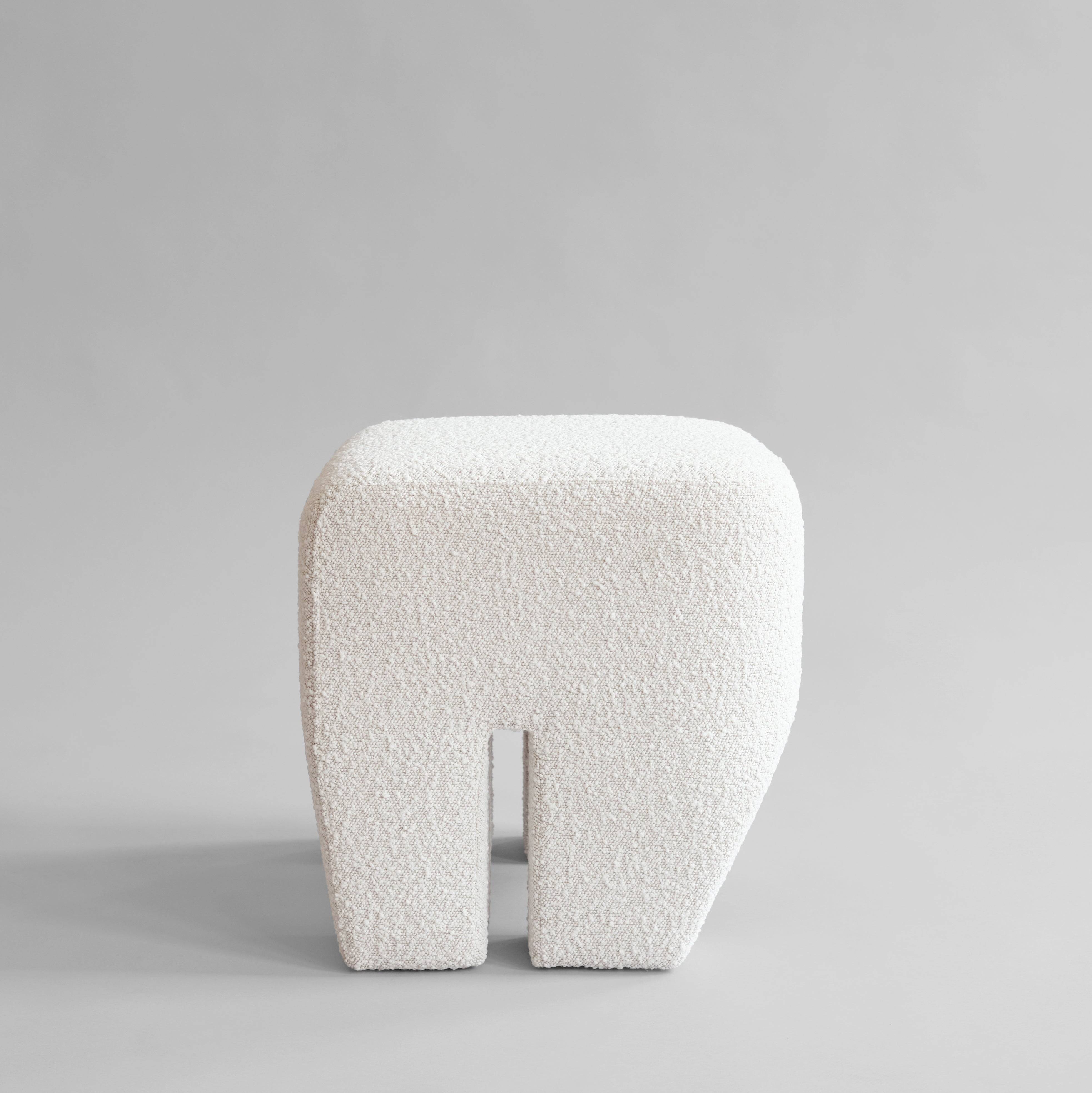 101 CPH Sculpt Stool - Off White (CPH 900)