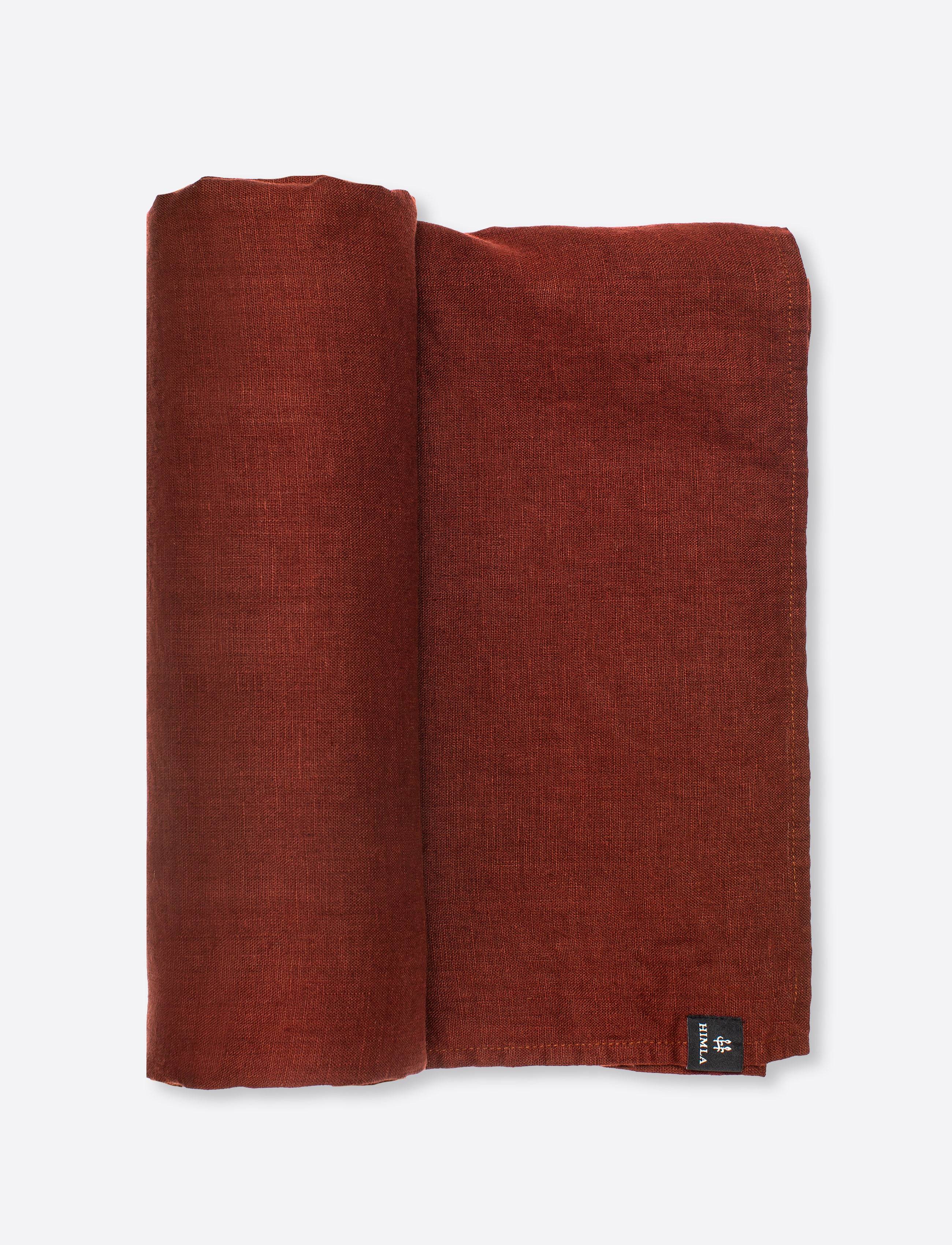 Himla, Sunshine Bordsduk Lingonberry 140x250 cm