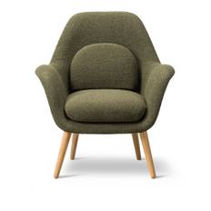 Fredericia Furniture - Swoon Lounge Petit Wood Base, Tygkategori 2, 900 Olive, Oljad ek - Lænestole - Space Copenhagen - Grøn - Træ/Tekstilmateriale