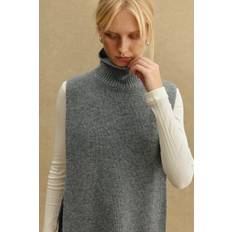 A Day's March Emilia Wool Bib