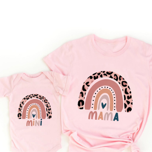 Mini Fashion™ - Mamma & Dotter - Matchande skjorta och romper Rosa - Regnbågens tryck / Bebisar 50 - (6-9 månader) | Pedagogiska Träleksaker