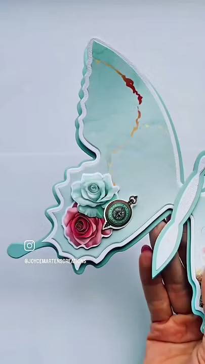 Studio Light Butterfly Card Essentials Cutting Dies