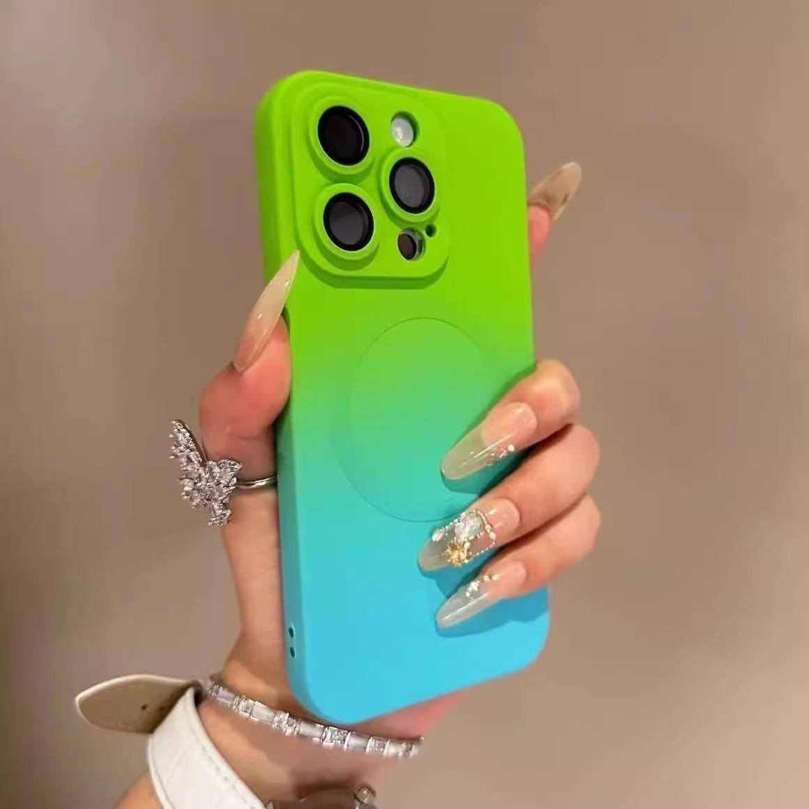 Gradient Vätska Magnetisk Sugning Tvåfärgad Lämplig för Apple IPhone 16 Promax Mobiltelefonfodral Linsskydd Anti-fall 15 Mjukt Fodral iPhoneX/XS