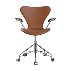 Fritz Hansen Sjuan 3217 helklädd kontorsstol mjuka hjul Essential walnut leather-chrome