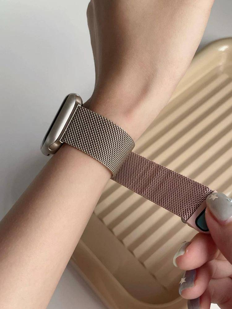 Rem för Apple Watch Band 46mm 44mm 45mm 40mm 42mm 41mm 49mm Milanese Loop rem Armband iWatch Series 11 10 Ultra 2 9 8 SE 3 gray