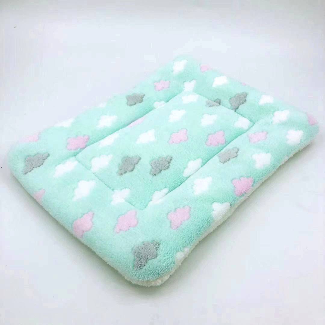 PetCloud - Ultimat Komfortabel Djurkudde för ditt Husdjur - Turkos med moln / 70X100cm